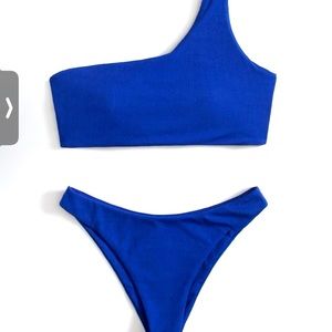 One shoulder bikini